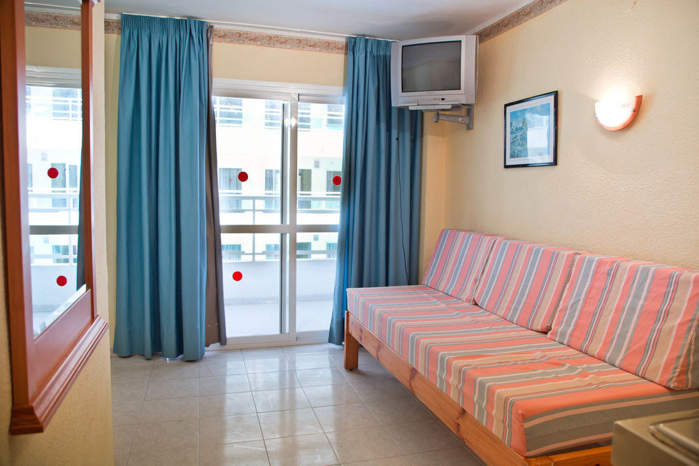 อปาร์ตาเมนโตส ปลายา ซอล 1 Apartment อิบิซาทาวน์ ภายนอก รูปภาพ