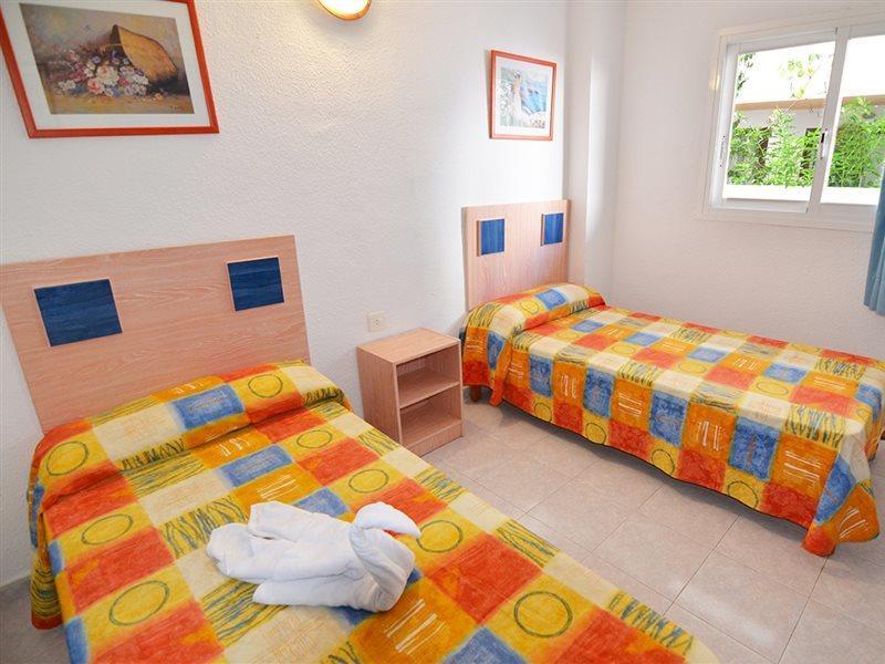 อปาร์ตาเมนโตส ปลายา ซอล 1 Apartment อิบิซาทาวน์ ภายนอก รูปภาพ